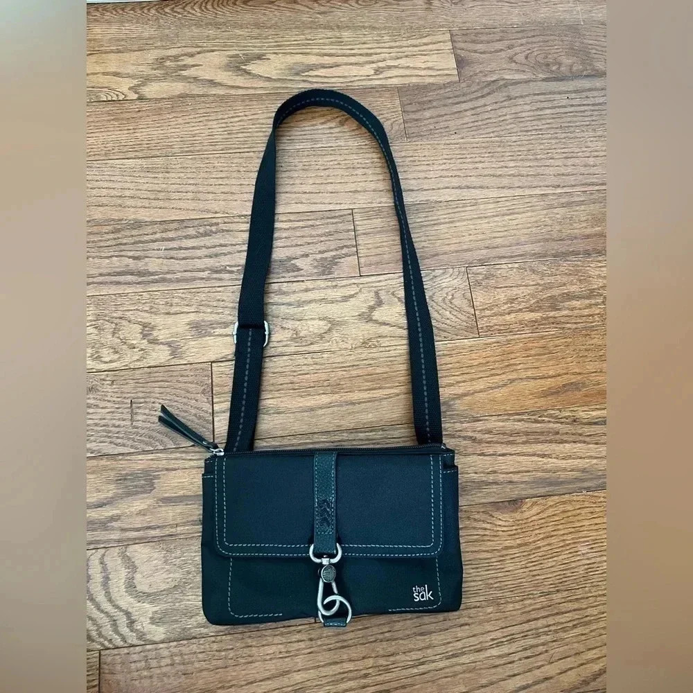 The Sak Small Crossbody Black - Picture 6 of 7